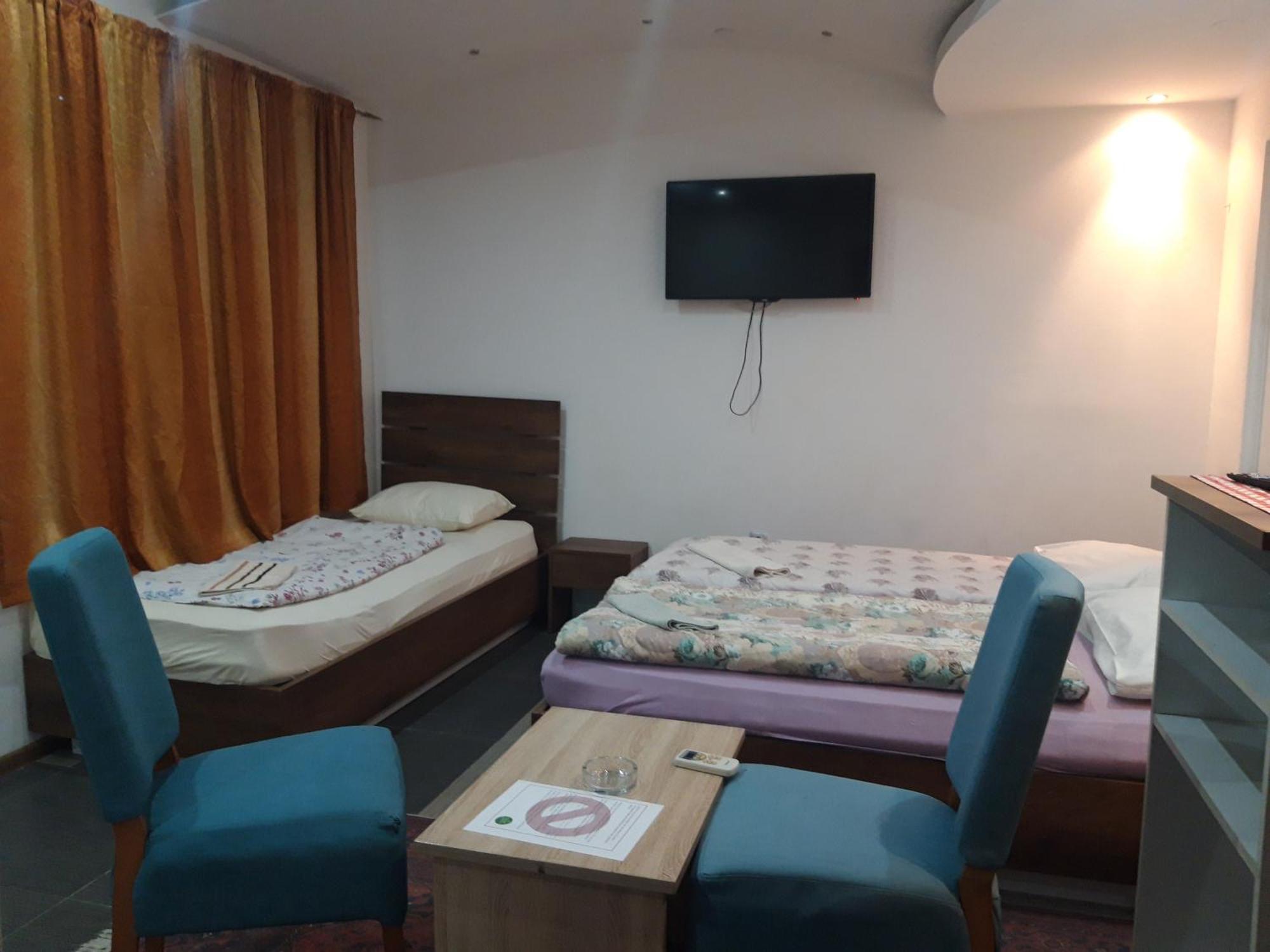 Hotel Irish بيهاتش المظهر الخارجي الصورة